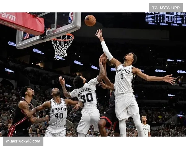 瓦塞尔稳定输出助马刺连胜 侧翼火力成球队战术重要一环 瓦塞尔稳定输出助马刺连胜 侧翼火力成球队战术重要一环